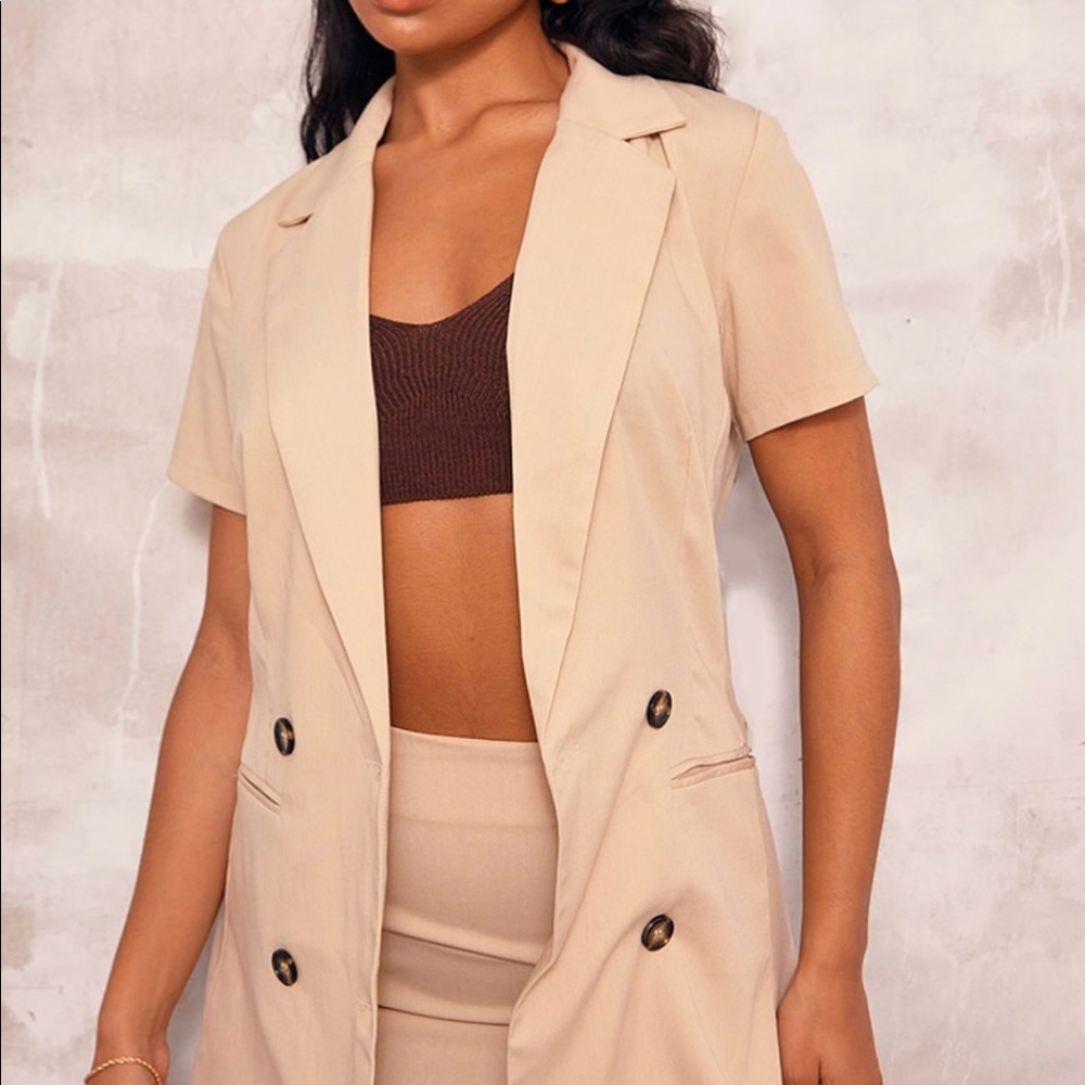 Short sleeve longline blazer